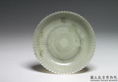 图片[2]-Jade chrysanthemun-shaped basin, Qing dynasty (1644-1911)-China Archive